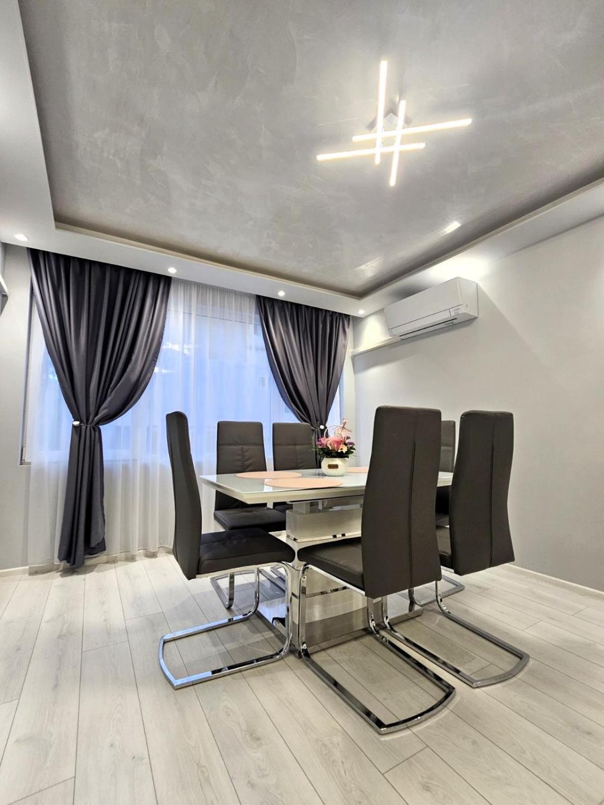 Apartment Bohemi With Free Parking Burgas Exterior photo