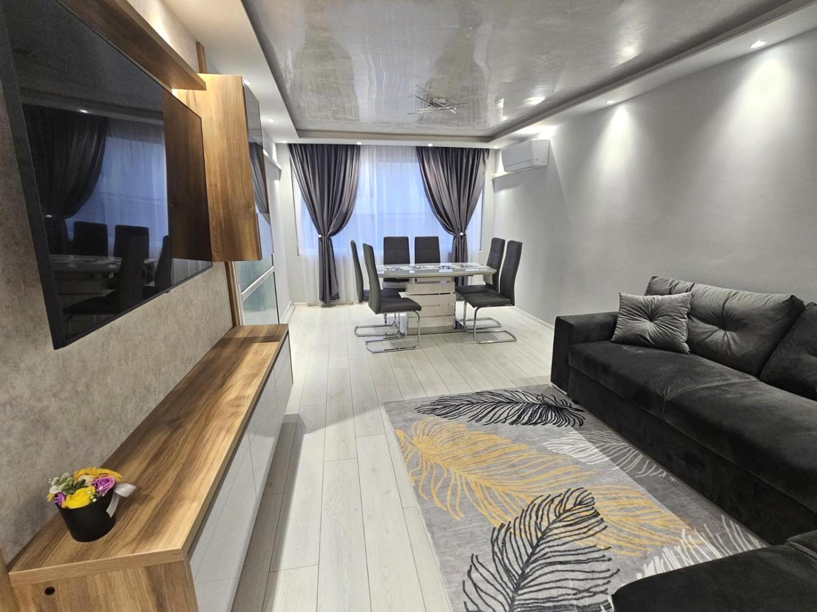Apartment Bohemi With Free Parking Burgas Exterior photo