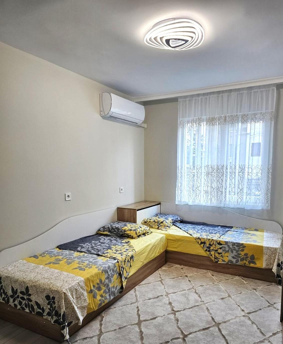 Apartment Bohemi With Free Parking Burgas Exterior photo